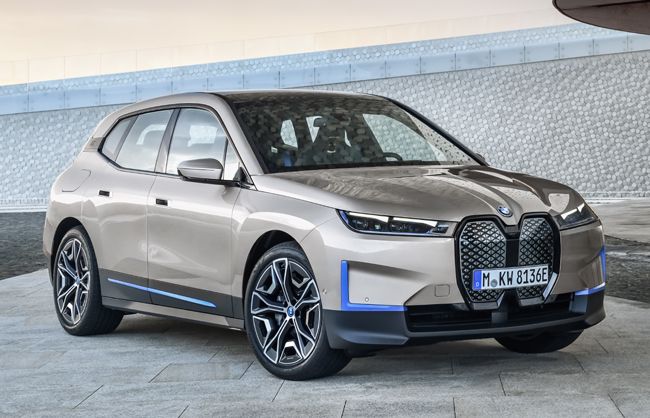 BMWの次世代電気自動車SAV「iX」が世界初公開。市場投入は2021年末を